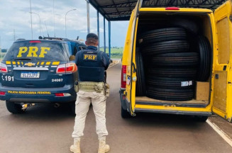 Pneus contrabandeados são apreendidos pela PRF na BR-163