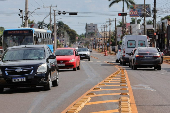 Trânsito em trecho da Rua Coronel Ponciano sofrerá adequações para não atrapalhar o comércio e facilitar a vida dos usuários da via. Foto: A. Frota
