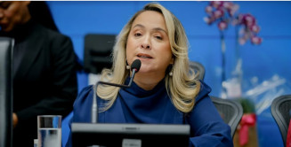 Lia propõe concurso de redação para levar enfrentamento à violência para escolas