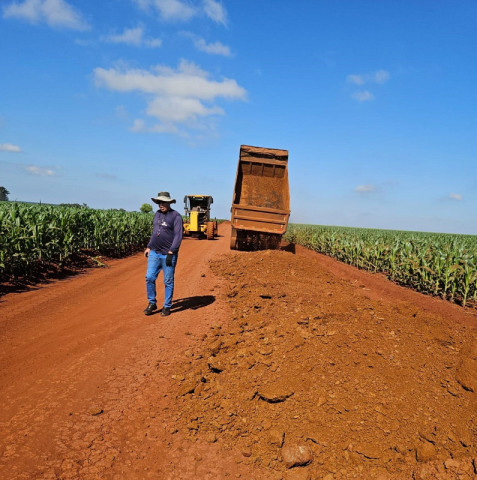 Serviços estão intensificados na área rural desde janeiro para levar melhorias diversas- Crédito: Divulgação