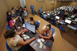 Mutirão para atualização dos Cadastro Único acontece no auditório da Prefeitura de Dourados, até sexta-feira, das 8h às 16 horas. foto: A. Frota