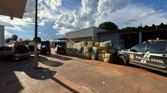 Polícia fecha entreposto de contrabandistas e apreende R$ 1,3 milhão em mercadorias