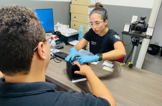 O documento conta com QR Code para autenticação digital e o código internacional MRZ - Foto: Sejusp