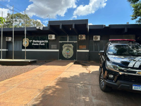 Mulher é presa com armas e droga em ônibus de viagem