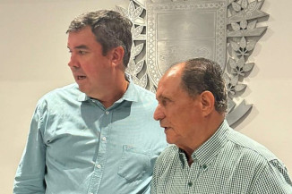 Deputado Zé Teixeira garante investimentos em reunião com Riedel
