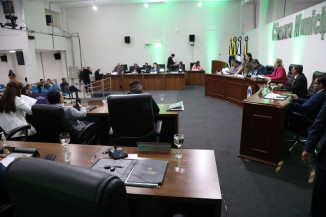 Vereadores de Dourados aprovaram dois projetos de lei na 10ª sessão ordinária do ano, realizada na tarde desta segunda-feira - Foto: F. Grott