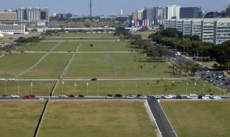 Servidores federais receberão reajuste retroativo a janeiro em 2 de maio