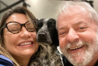 Lula lança programa de identificação e proteção de cães e gatos