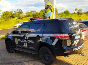 Moradora é vítima de furto após permitir entrada de desconhecida para oração