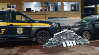 Carro com 109 kg de cocaína avaliada em mais de R$ 3 milhões é apreendido pela PRF