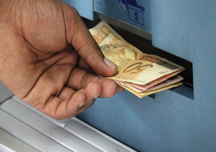 Prefeitura antecipa salários de 9.318 servidores com folha de R$ 58 milhões