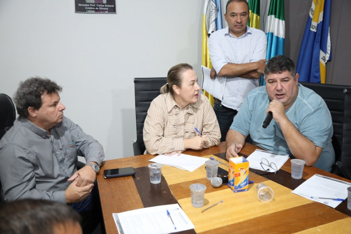 Vereador Yuri pede melhorias no fornecimento de energia elétrica em Dourados. Foto: Valdenir Rodrigues/CMD