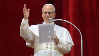 Em 1ª saída do Vaticano, Leão 14 visita túmulo do papa Francisco