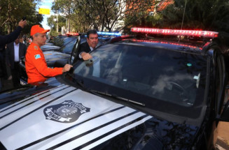 Governo entrega viaturas e equipamentos para combate aos incêndios no Pantanal e Polícia Penal