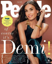 Com 62 anos, Demi Moore é eleita pela “People” a mulher mais bonita do mundo