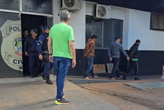 Segurança reforçada marca transferência de presos recapturados após fuga em Ponta Porã