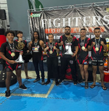 Equipe FFT brilha em competições de Muay Thai e conquista 100% de aproveitamento em MS e no PR