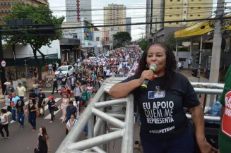 Formada em Ciências e Matemática, com pós-graduação em Gestão Escolar, Deumeires - Foto: Arquivo Pessoal
