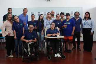 Elias Ishy conhece projeto de inclusão de pessoas com deficiência no mercado de trabalho