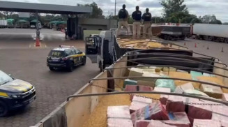 Carreta foi interceptada em Caarapó (Foto: Reprodução, PRF)