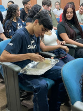 Alunos do Senac Dourados desenvolvem bioplástico para tornar 'sacolinhas’ sustentáveis