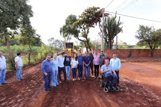 Vereadores acompanham junto ao prefeito obras na Vila Nova Esperança