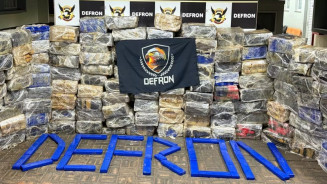 Mais de 3 toneladas de maconha são apreendidas em caminhão carregado com aveia