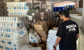 Polícia fecha duas fábricas clandestinas de cosméticos no Rio