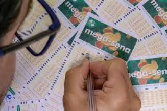 Mega-Sena acumula, mas 53 apostas de MS faturam prêmio da quadra