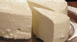 Idosa paga R$ 2 mil por queijo em golpe da maquininha