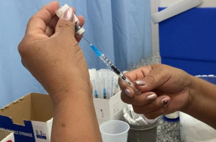 Vacina é a maior proteção contra a doença - Foto: SES