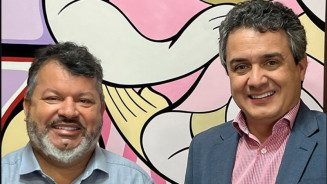 Carlos Bernardo e o vereador Landmark Ferreira, da capital, participaram do evento