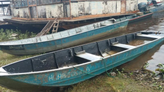 Três pescadores são resgatados após barco virar no Rio Paraguai, em Corumbá