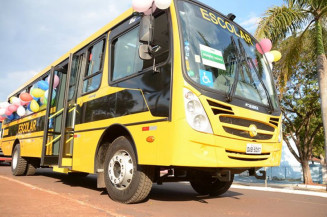 MS amplia contrato e totaliza investimento de R$ 45 milhões em ônibus escolares rurais