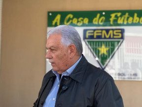 Estevão Petrallás na sede da FFMS — Foto: Isabelly Melo/GE MS