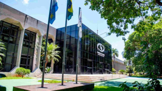 TCE-MS abre concurso com salários de até R$ 41,8 mil; inscrições começam hoje