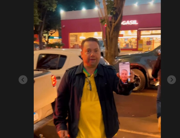 Rodolfo fez videochamada com o ex-presidente Bolsonaro - Foto: Reprodução/Instagram