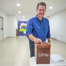 Eleição que reconduziu Renato à presidência ocorreu hoje