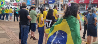 Concentração em Dourados ocorreu na praça Antônio João - Foto:  Marcos Morandi/Midia Max