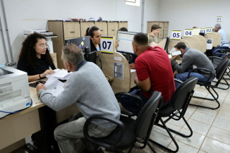 Contribuintes podem procurar a Central de Atendimento ao Cidadão para aderir à segunda fase do Refis 2025 com descontos de 80% dos juros e multas. Foto: A. Frota
