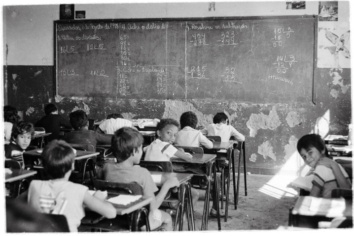 Sala de aula de escola municipal em Dourados no ano de 1986 - Foto: A. Frota