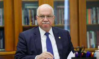 Fachin é eleito novo presidente do STF; Moraes será vice