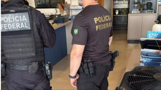 A operação cumpre 12 mandados de busca e apreensão - Foto: PF