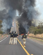 Rorovia está totalmente bloqueada - Foto: Izomar Galeano