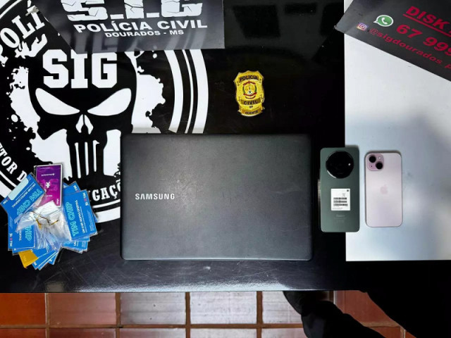 Material apreendido nos mandados de busca em Dourados (Foto: Reprodução, SIG)