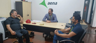 Carlos Bernardo visita aeroporto de Ponta Porã e elogia ampliação