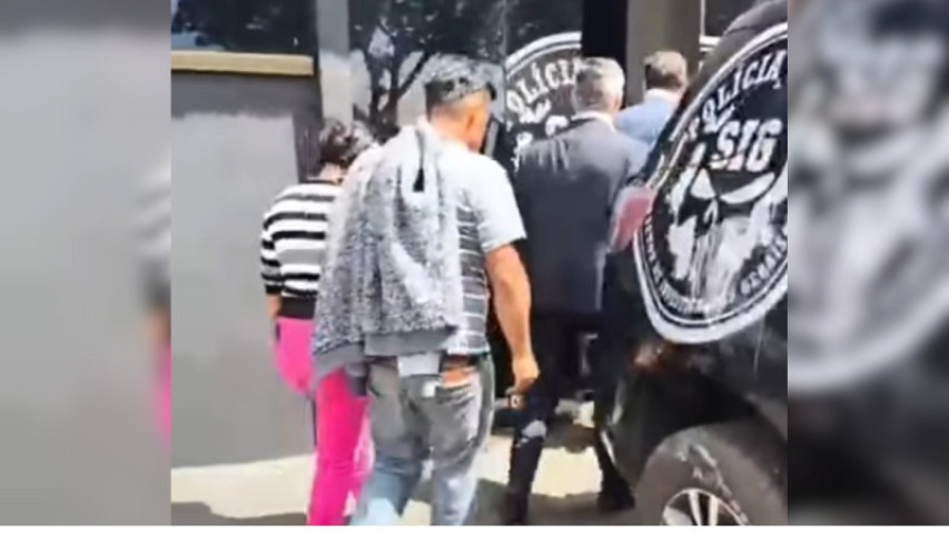 Irmãos se apresentaram à polícia acompanhados de advogado - Foto: Reprodução/Sidnei Bronka
