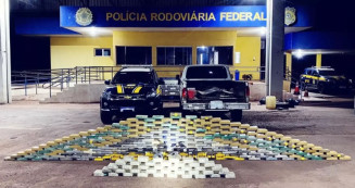 Polícia apreende 254 kg de cocaína, 41 kg de haxixe e armas durante fiscalização