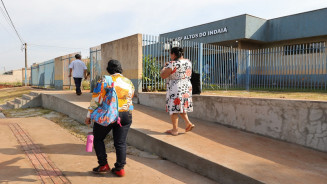 Calçamento com escada e rampa de acesso traz acessibilidade ao posto do Altos do Indaiá – Fotos: A.Frota