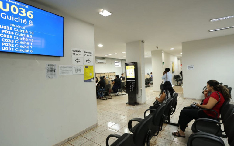 Contribuinte pode negociar seus débitos com o município diretamente na Central do Cidadão e ganhar descontos de 70% no pagamento à vista. Foto: A. Frota